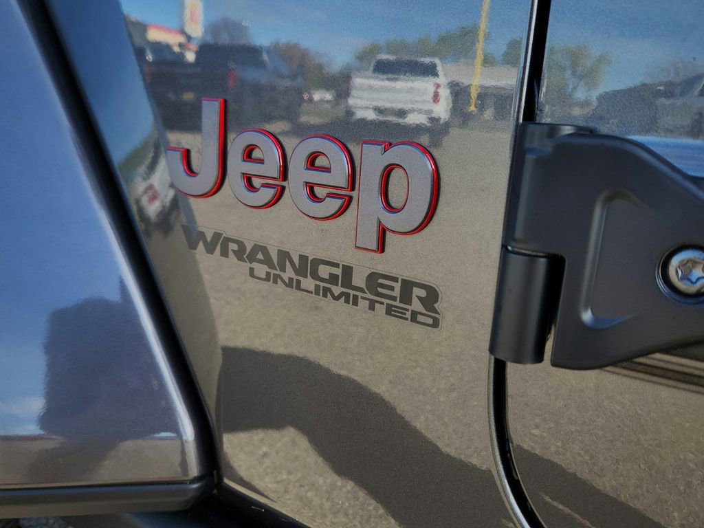 Used 2021 Jeep Wrangler Unlimited Rubicon w/ Xtreme Recon 35" Tire Package AWD/4WD image 30