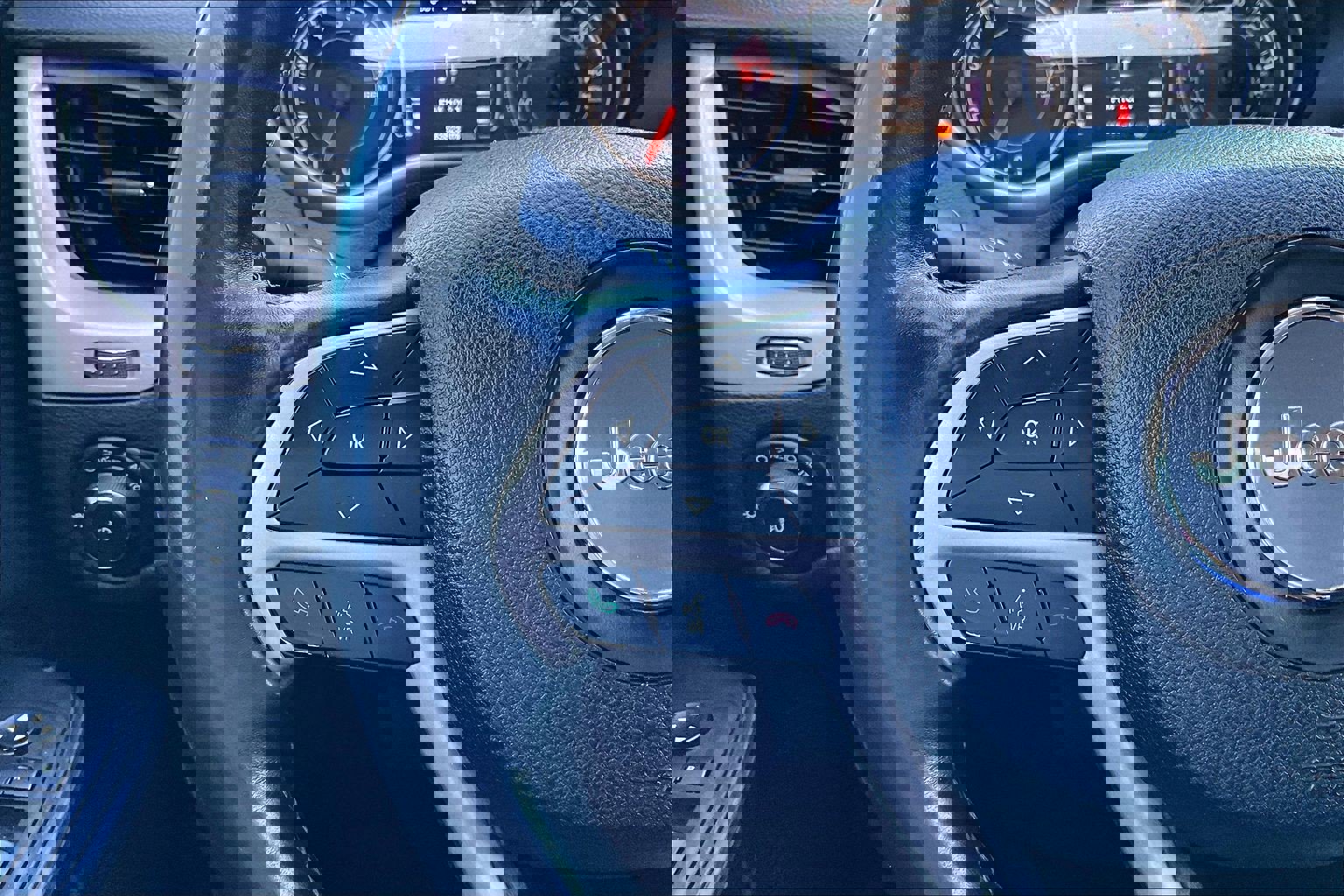 Used 2016 Jeep Cherokee Latitude image 18