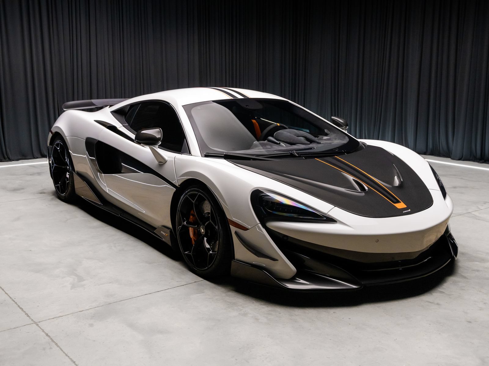 Used 2019 McLaren 600LT RWD image 9