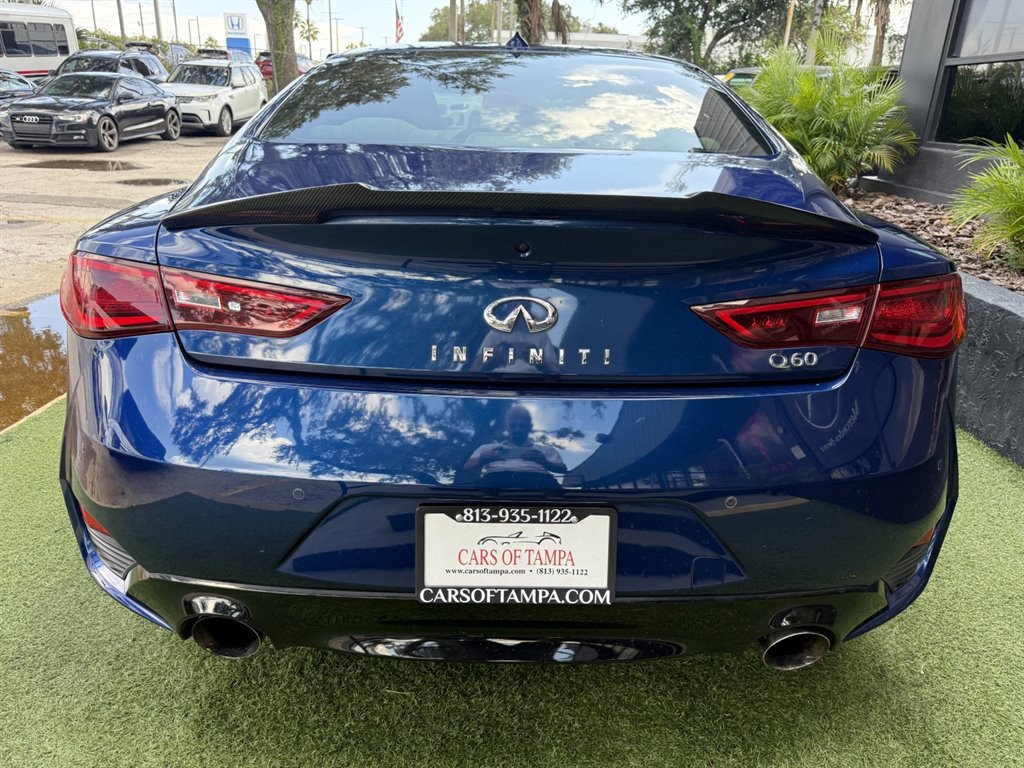 Used 2017 INFINITI Q60 3.0t w/ Premium Plus Package 3.0T RWD image 5