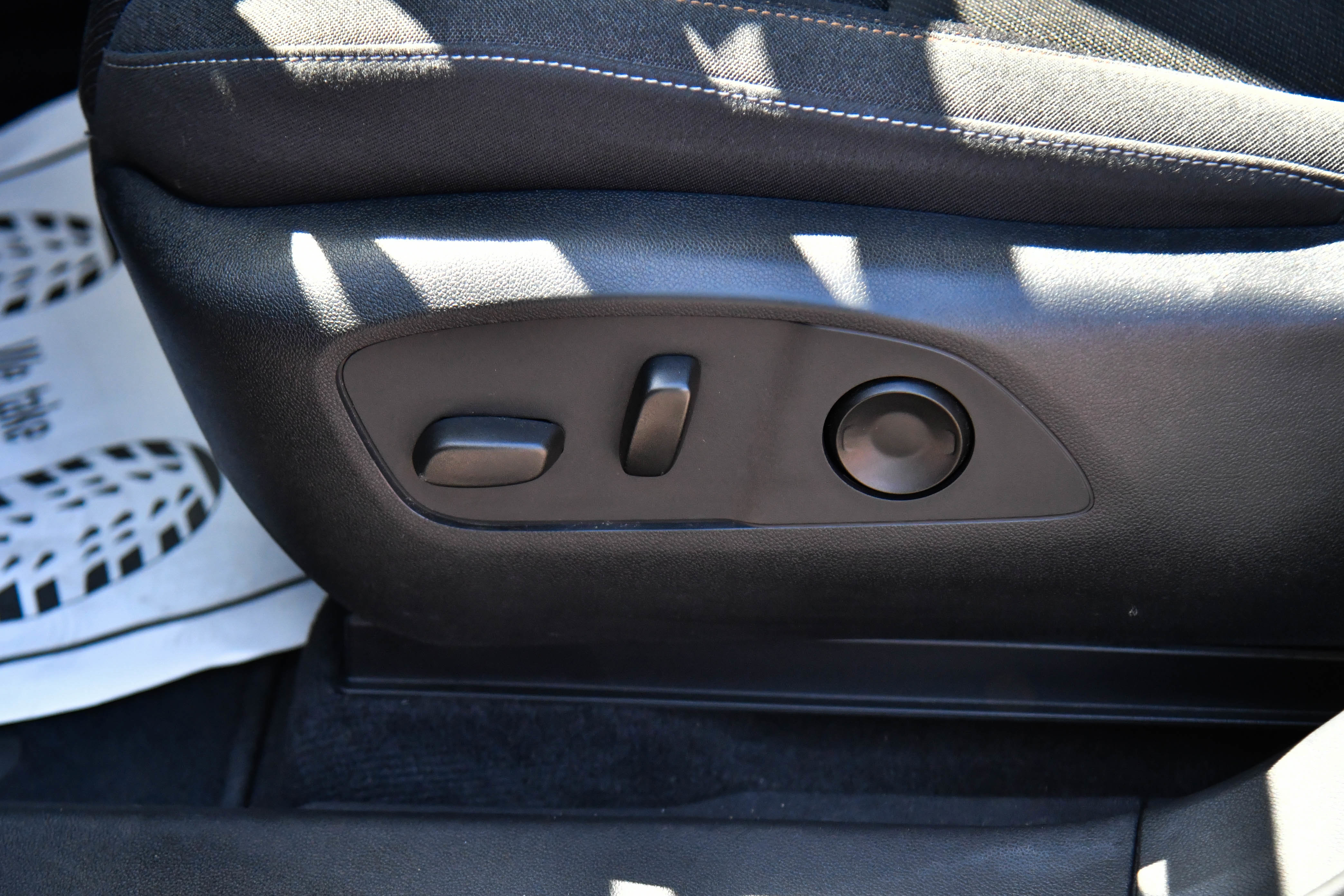 Used 2024 Honda Prologue EX image 17