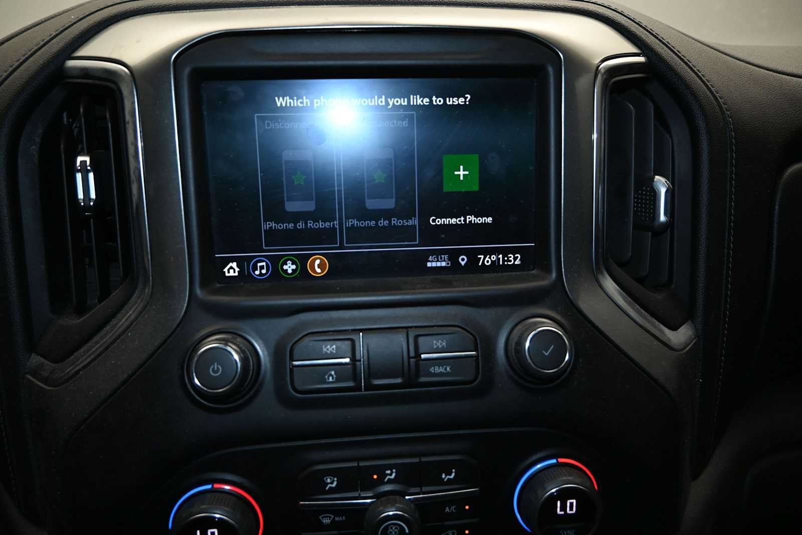 Used 2021 Chevrolet Silverado 1500 LT AWD/4WD image 14