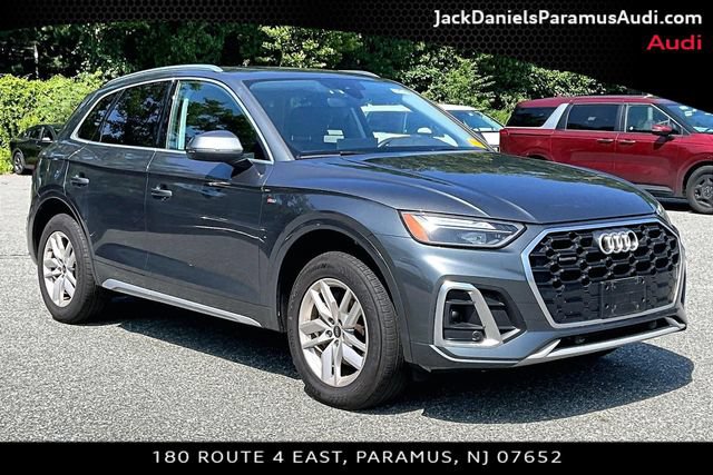 Certified 2023 Audi Q5 2.0T Premium w/ Convenience Package AWD/4WD image 9