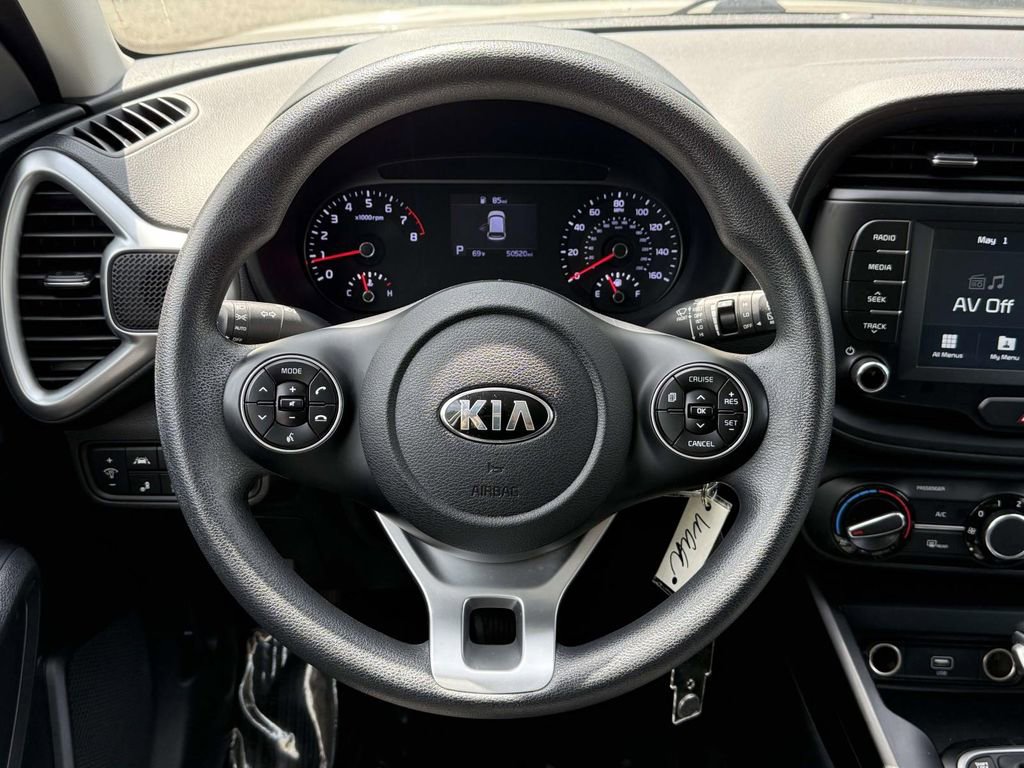 Used 2020 Kia Soul S FWD image 17