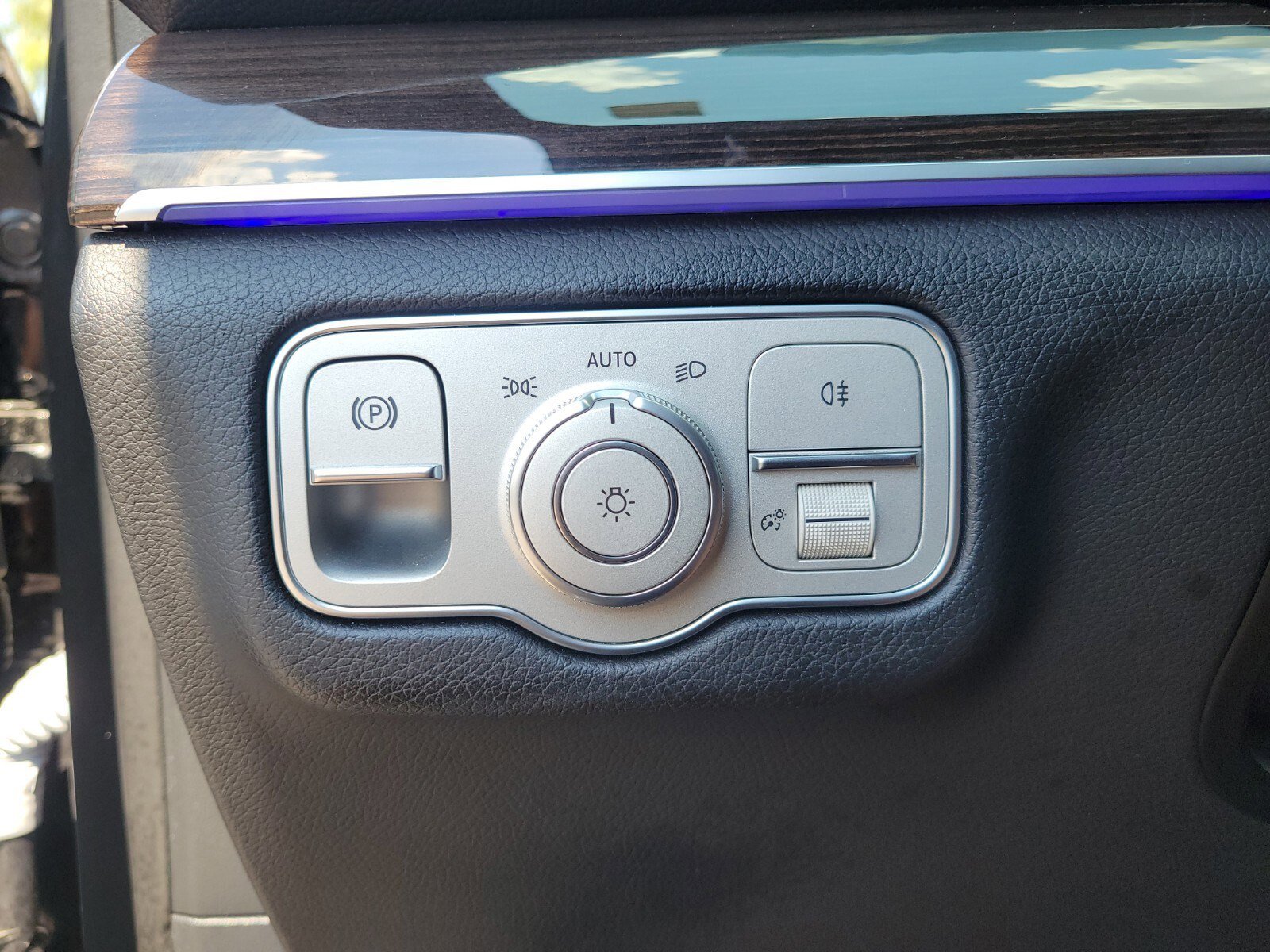 Used 2024 Mercedes-Benz GLE 350 4MATIC w/ 3rd Row Seat Package image 22