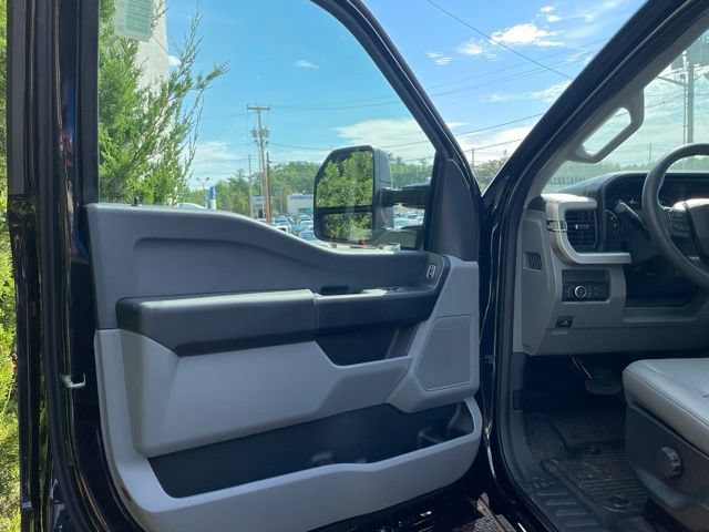 New 2026 Ford F250 XL w/ XL Chrome Package AWD/4WD image 13