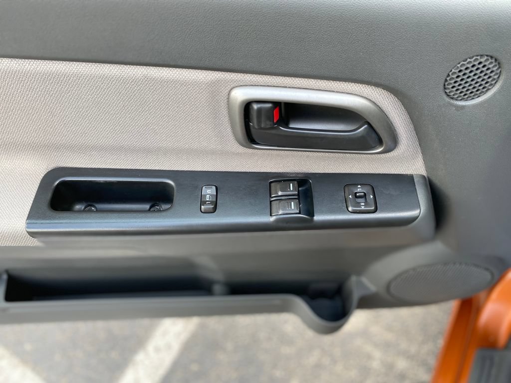 Used 2005 Chevrolet Colorado LS w/ Power Convenience Package AWD/4WD image 19