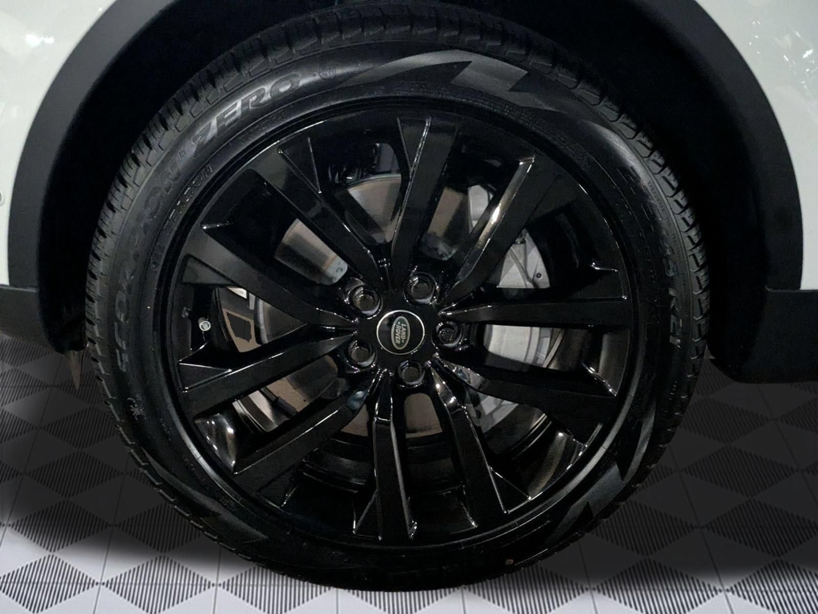 New 2026 Land Rover Discovery S AWD/4WD image 9