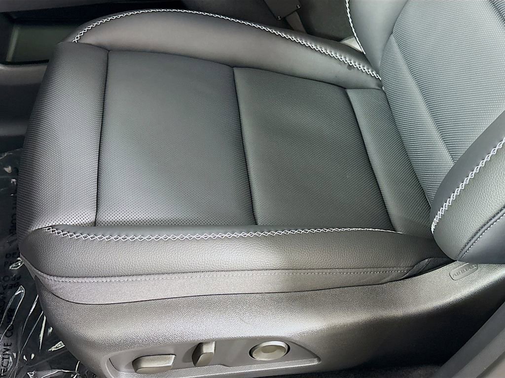 New 2026 GMC Terrain Denali w/ LPO, Floor Liner Package image 18