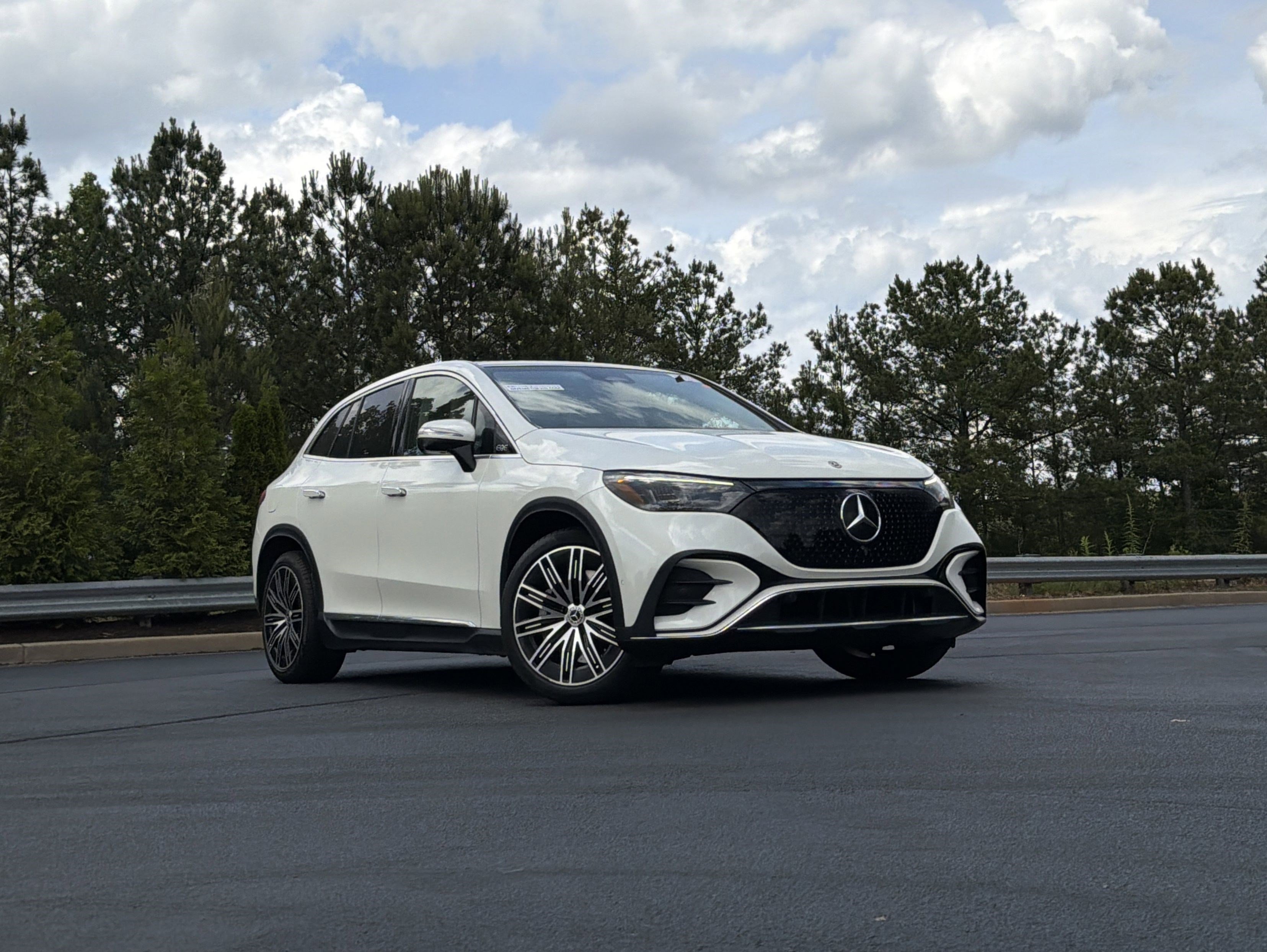 Used 2023 Mercedes-Benz EQE 350+ SUV w/ AMG Line Exterior Package image 2