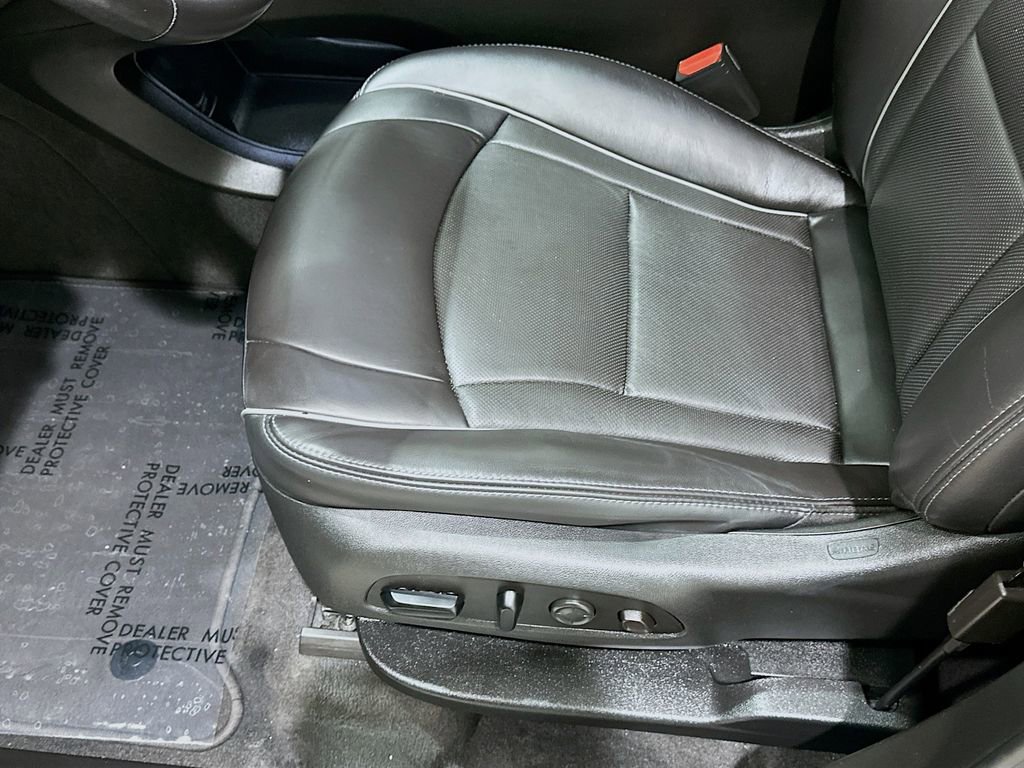 Used 2020 Buick Enclave Avenir w/ Avenir Technology Package FWD image 20