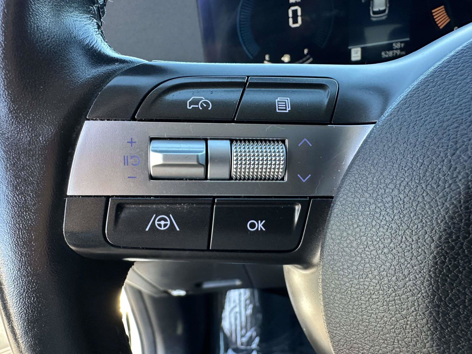 Used 2025 Hyundai Kona SEL FWD image 20