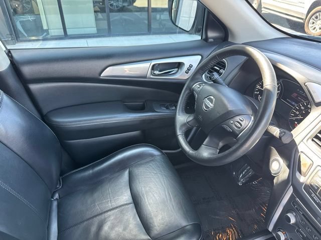 Used 2020 Nissan Pathfinder SL AWD/4WD image 29