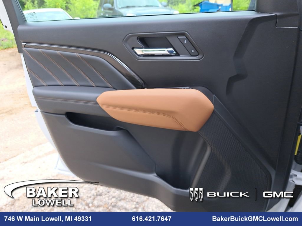 New 2025 GMC Canyon AT4 w/ Nightfall Edition image 26