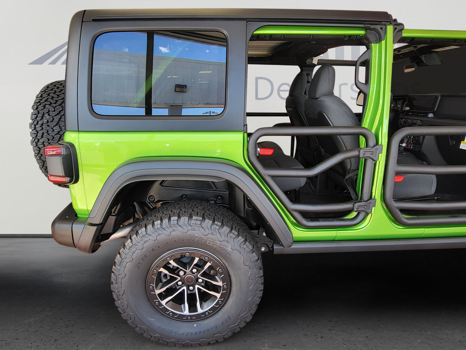 New 2025 Jeep Wrangler Unlimited Rubicon w/ XTREMEE 35" Tire Package image 6