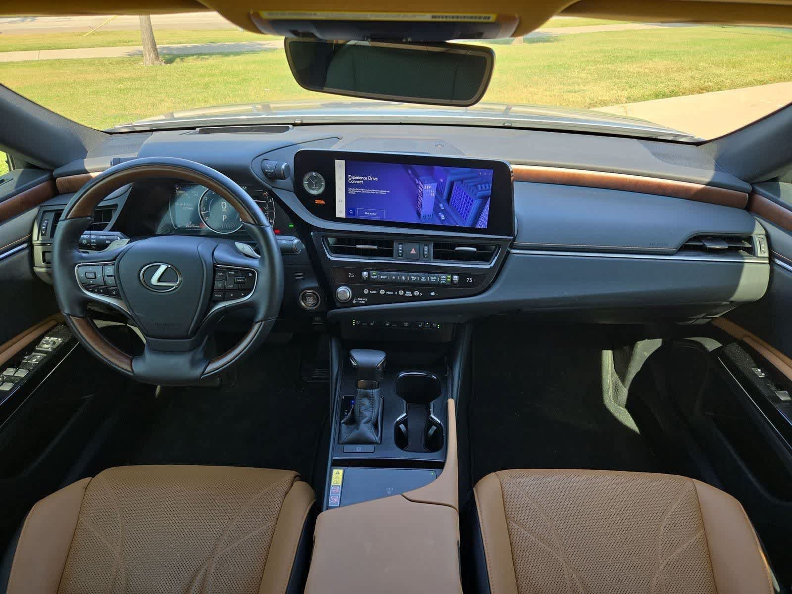 Used 2024 Lexus ES 350 w/ Technology Package FWD image 12