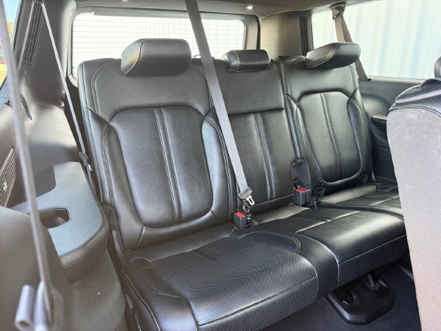 Used 2024 Jeep Wagoneer L Series II RWD image 30