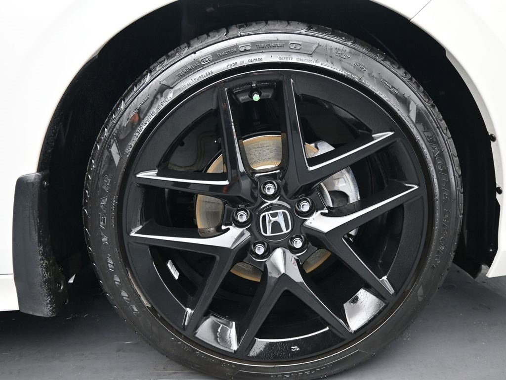 Used 2025 Honda Civic Sport image 11