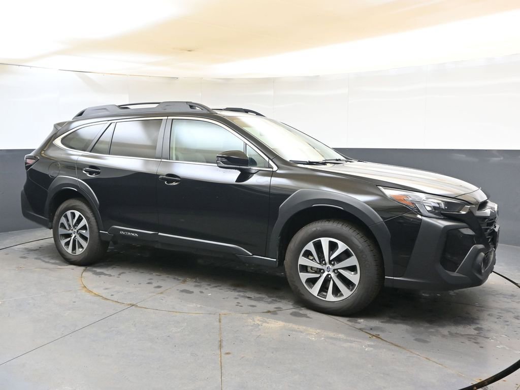 Certified 2025 Subaru Outback Premium image 7