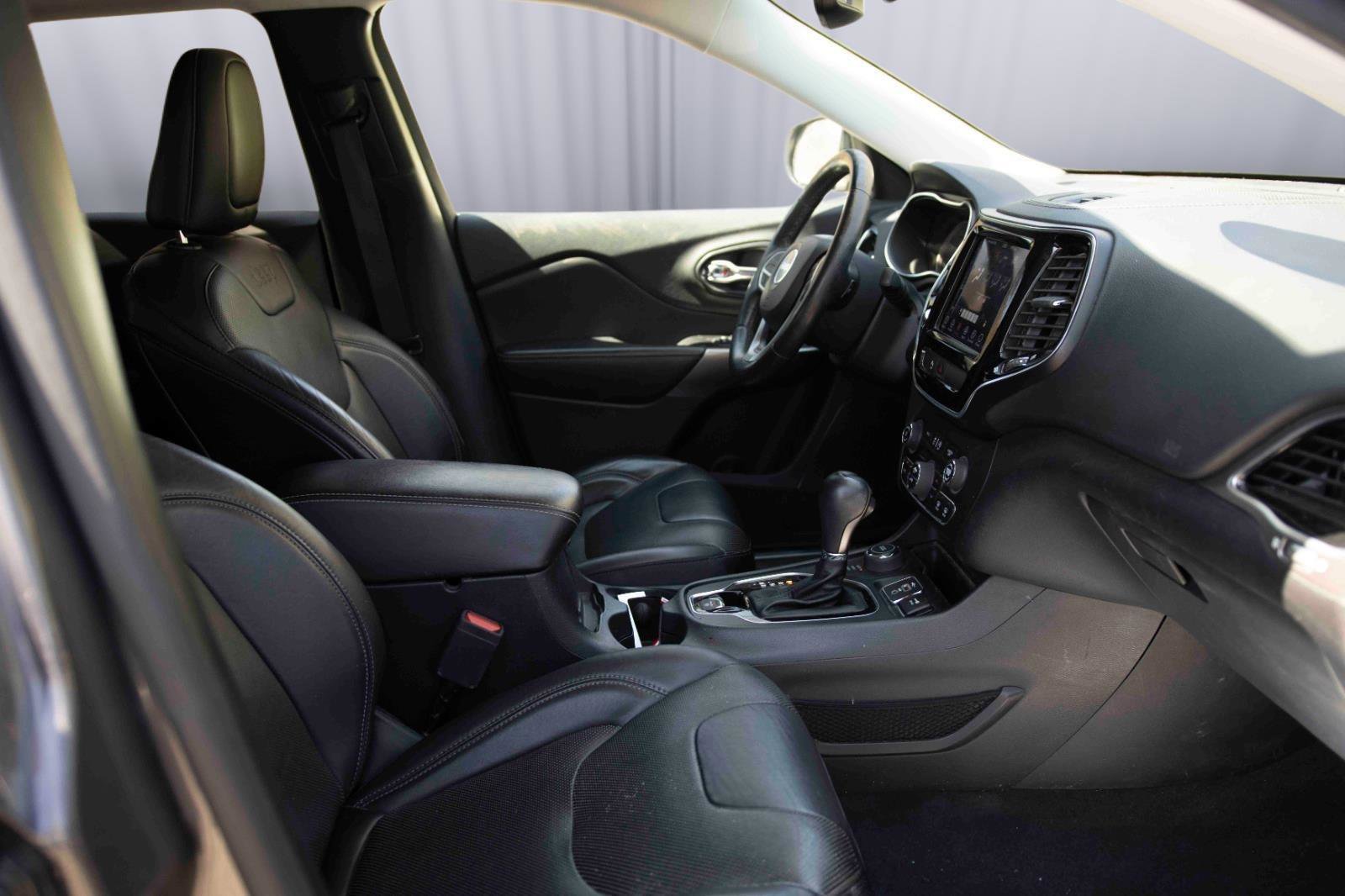 Used 2020 Jeep Cherokee Limited AWD/4WD image 19