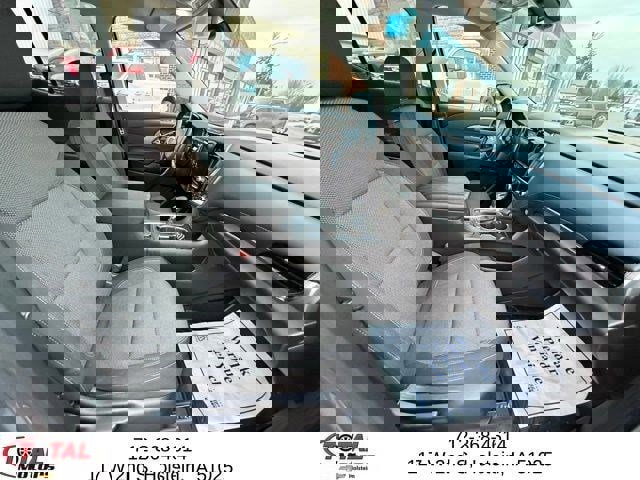 Used 2021 Chevrolet Traverse LT image 15