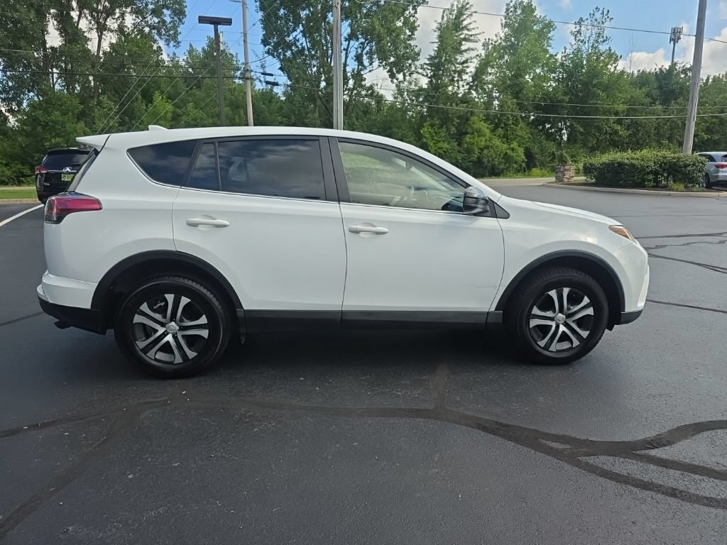 Used 2018 Toyota RAV4 LE w/ All Weather Liner Package FWD image 8