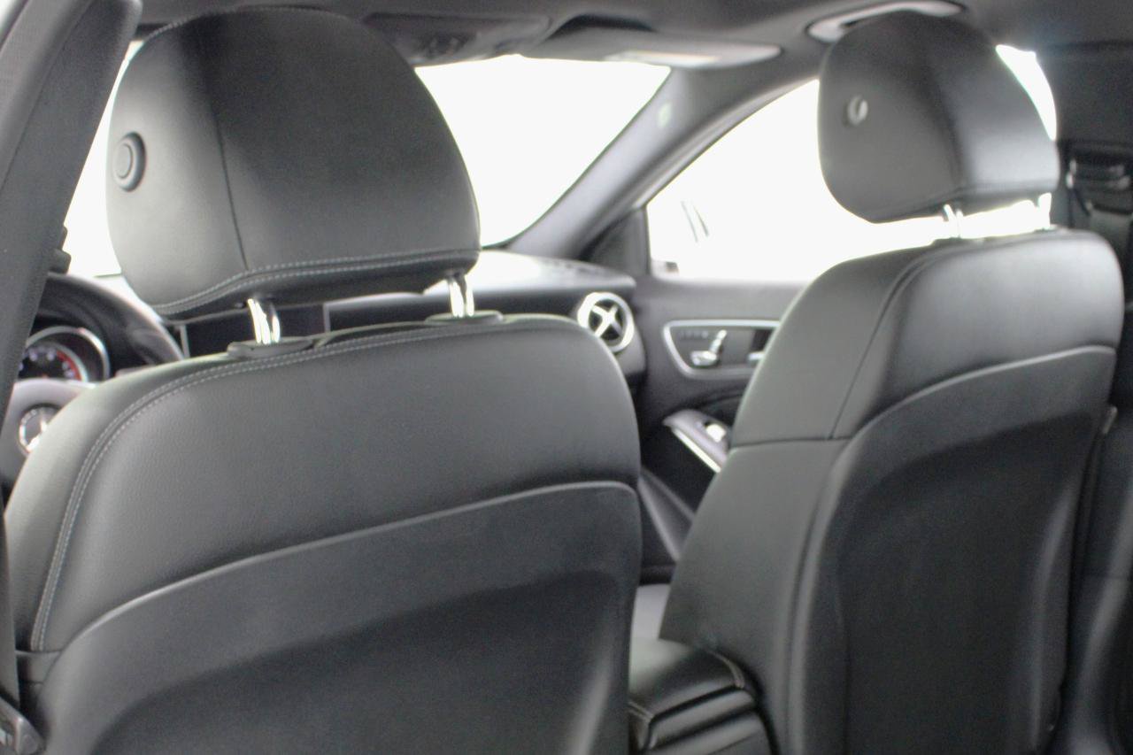 Used 2020 Mercedes-Benz GLA 250 w/ Convenience Package image 38
