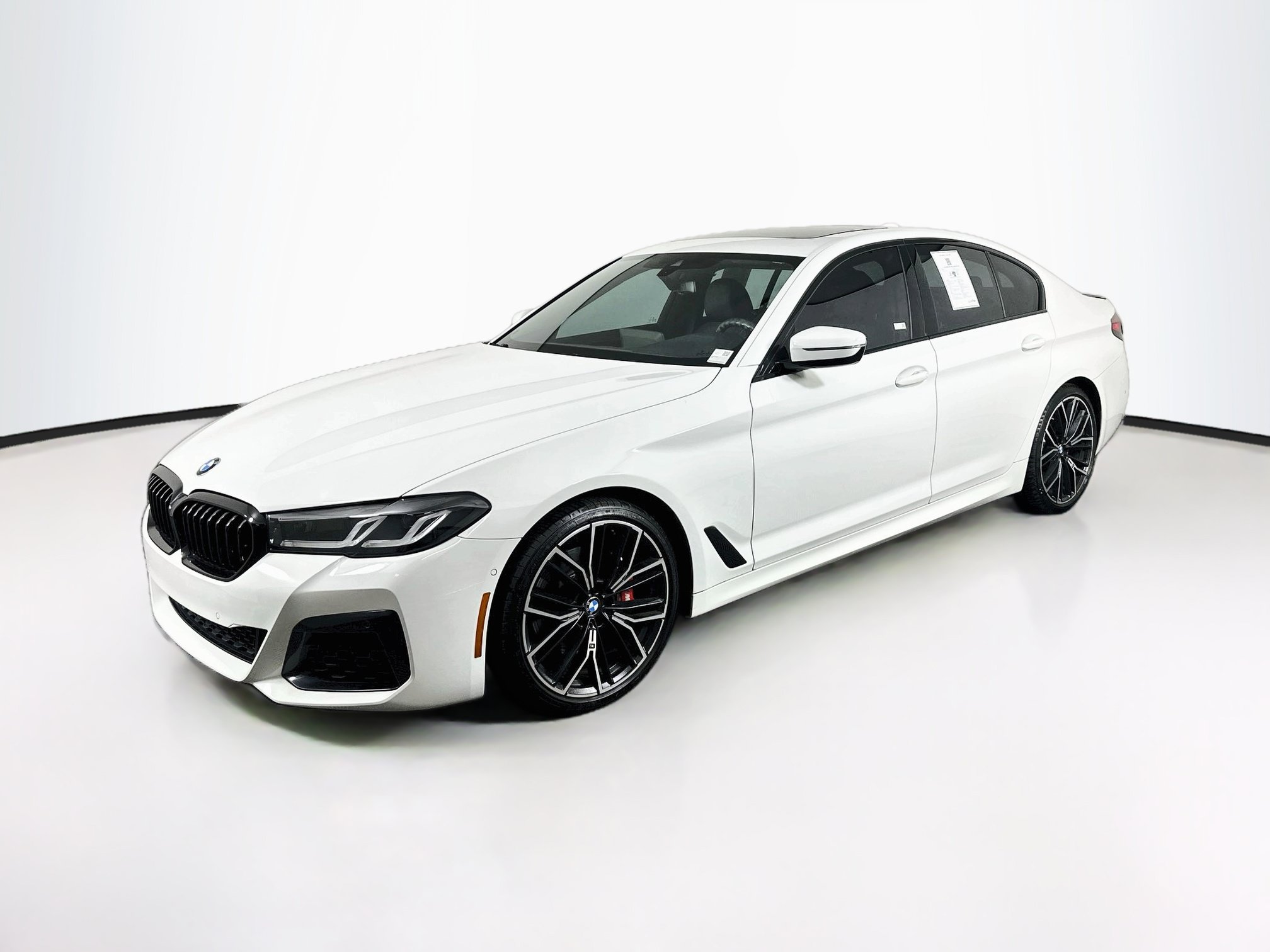 Used 2023 BMW 530i w/ M Sport Package RWD image 3