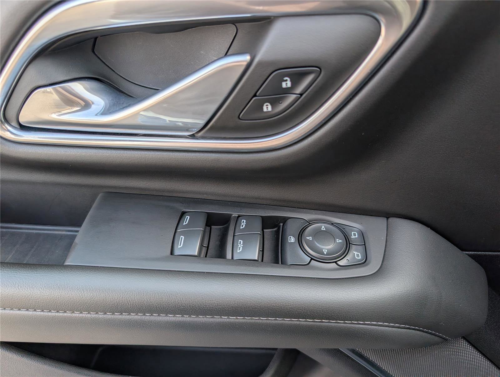 Used 2024 Chevrolet Tahoe LS image 18