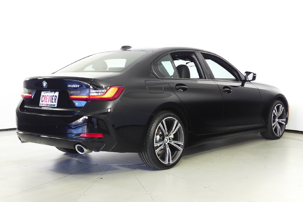 Used 2023 BMW 330i Sedan w/ Driving Assistance Package RWD image 7