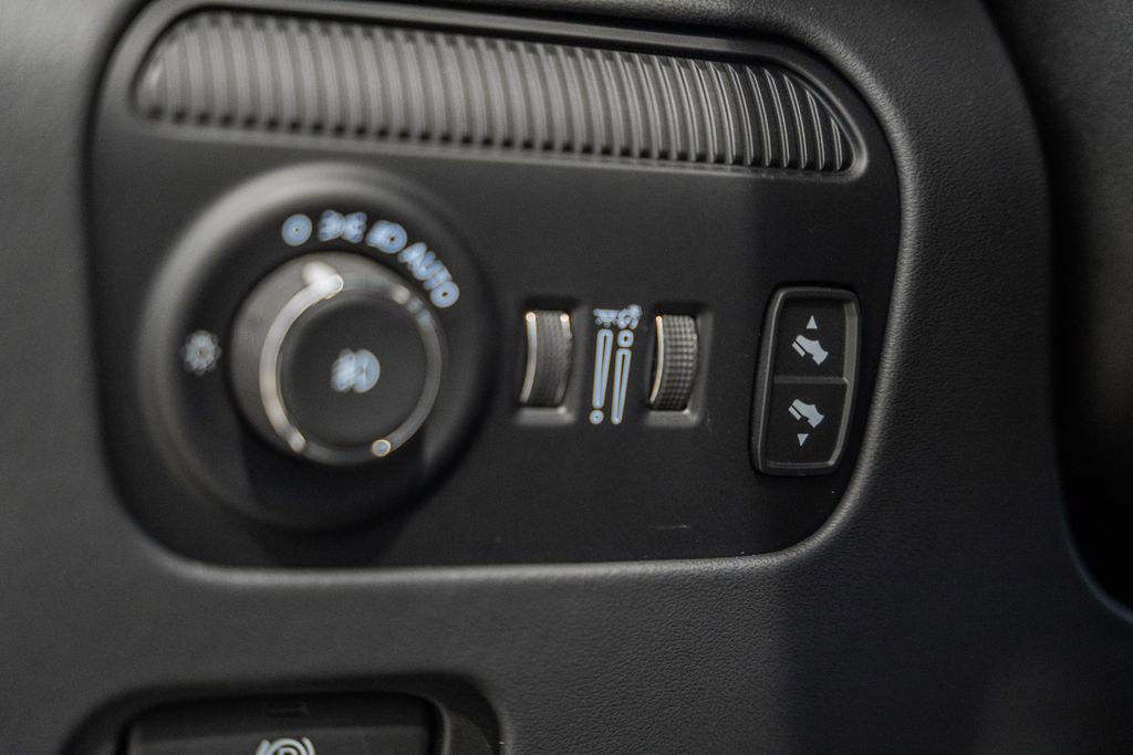 New 2024 Jeep Grand Wagoneer Series III w/ HD Trailer Tow Package image 48