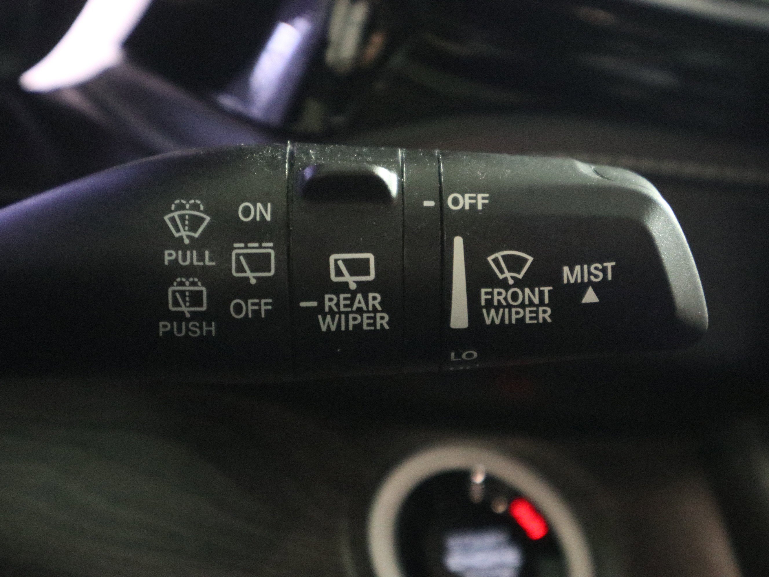 Certified 2022 Jeep Grand Cherokee Overland w/ Luxury Tech Group IV image 31