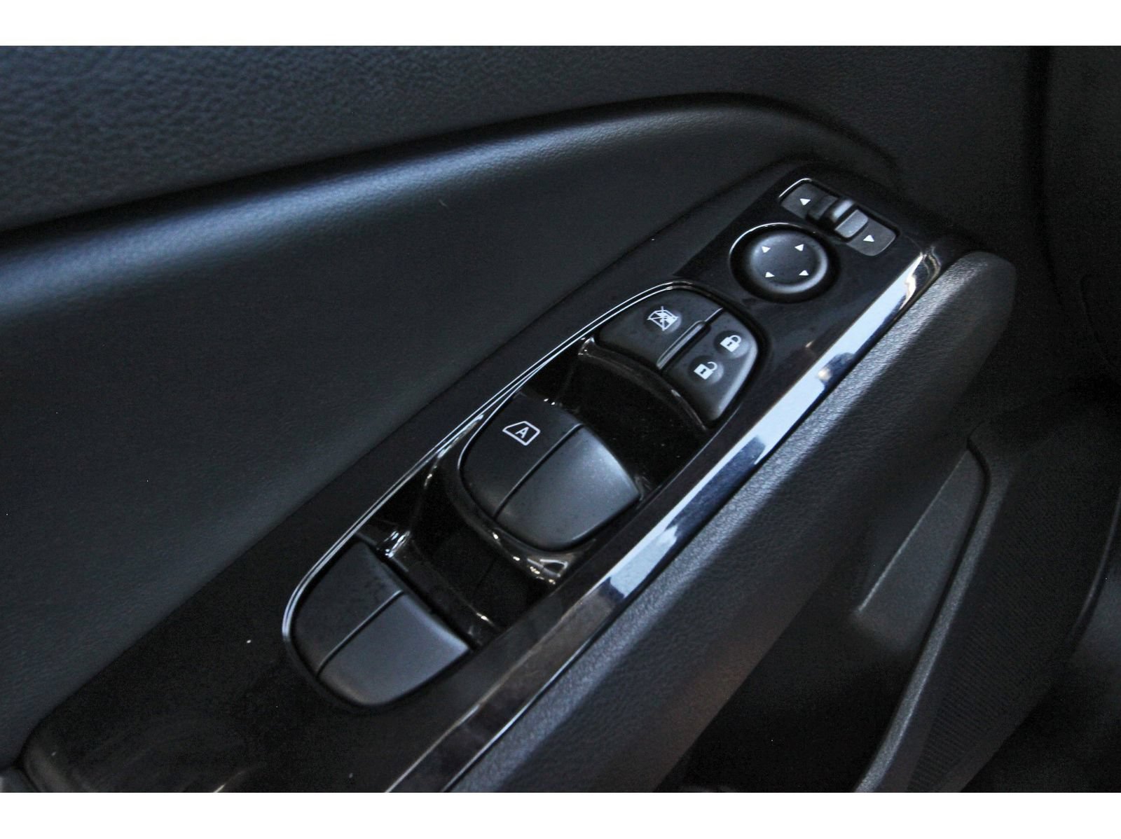 Certified 2025 Nissan Altima 2.5 SR FWD image 22