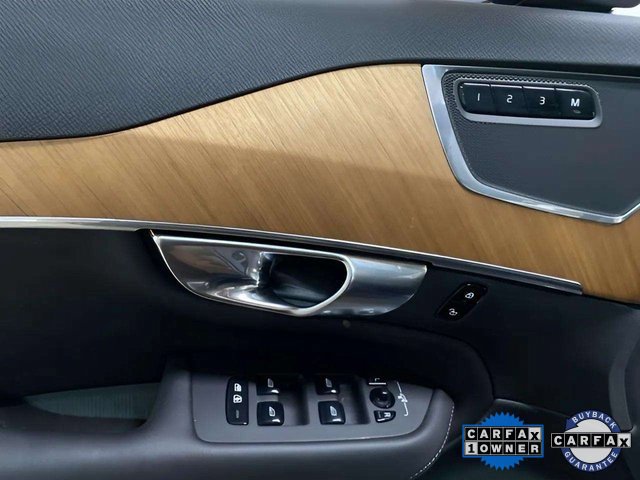Used 2025 Volvo XC90 B6 Plus image 36