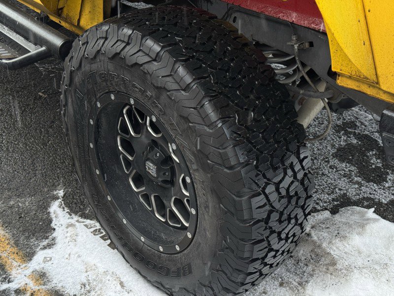 Used 2015 Jeep Wrangler Unlimited Rubicon image 45