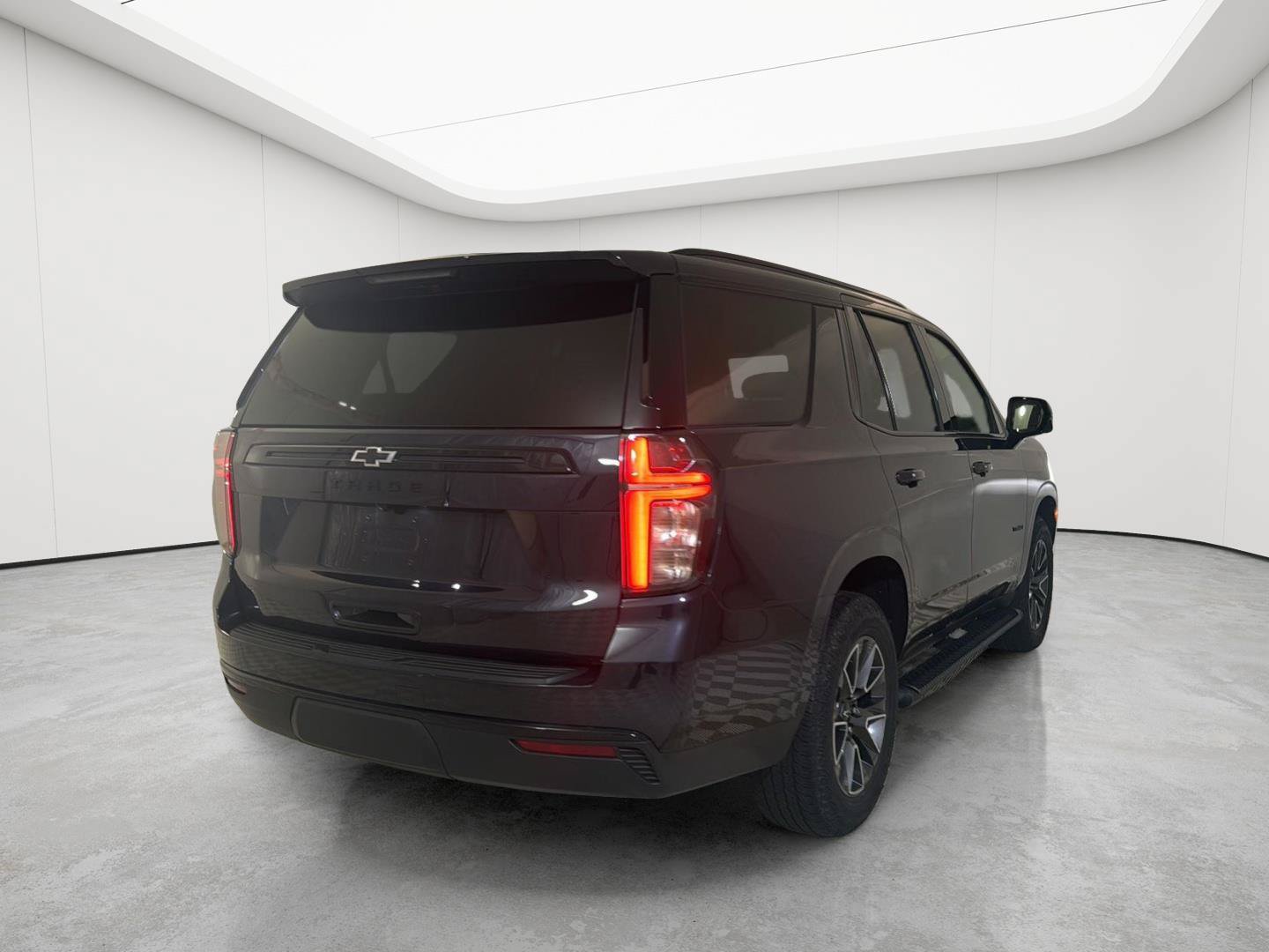 Certified 2023 Chevrolet Tahoe Z71 w/ Luxury Package AWD/4WD image 31