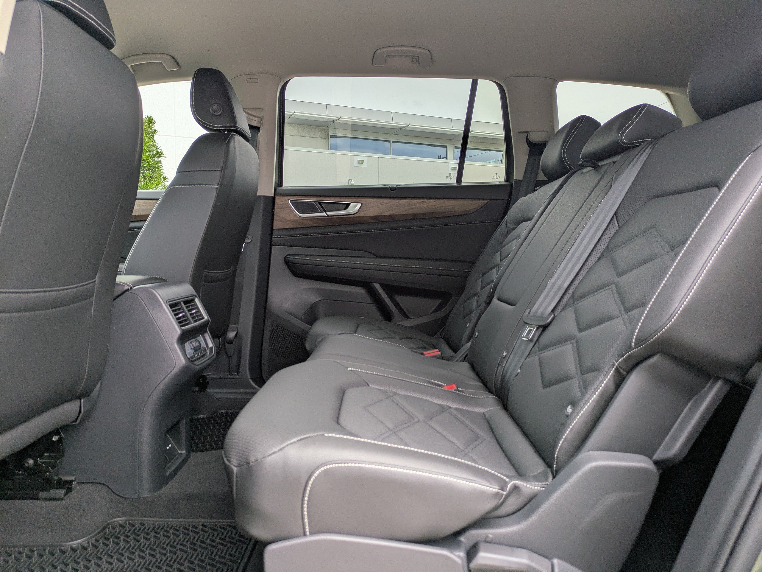 New 2026 Volkswagen Atlas SE AWD/4WD image 16