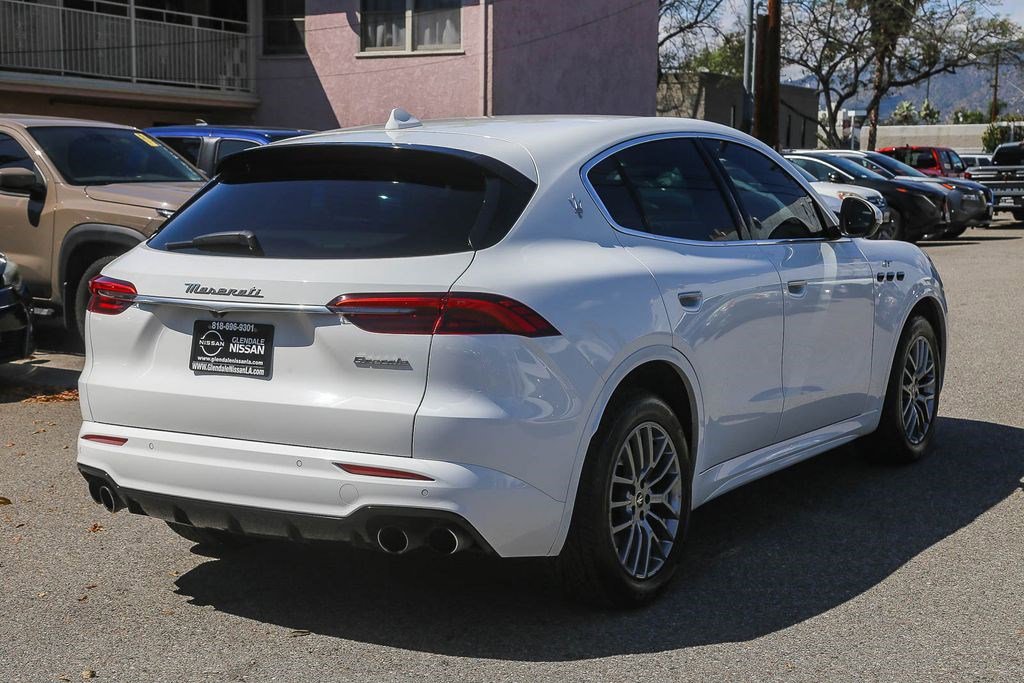 Used 2024 Maserati Grecale GT image 8