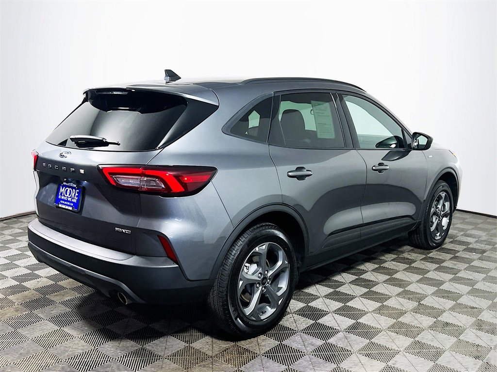 Used 2025 Ford Escape ST-Line image 8
