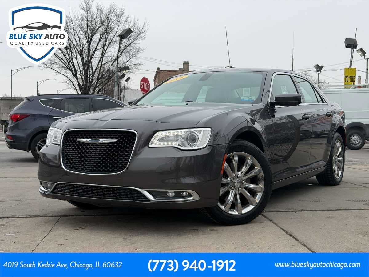Used 2015 Chrysler 300 Limited w/ Driver Convenience Group image 1