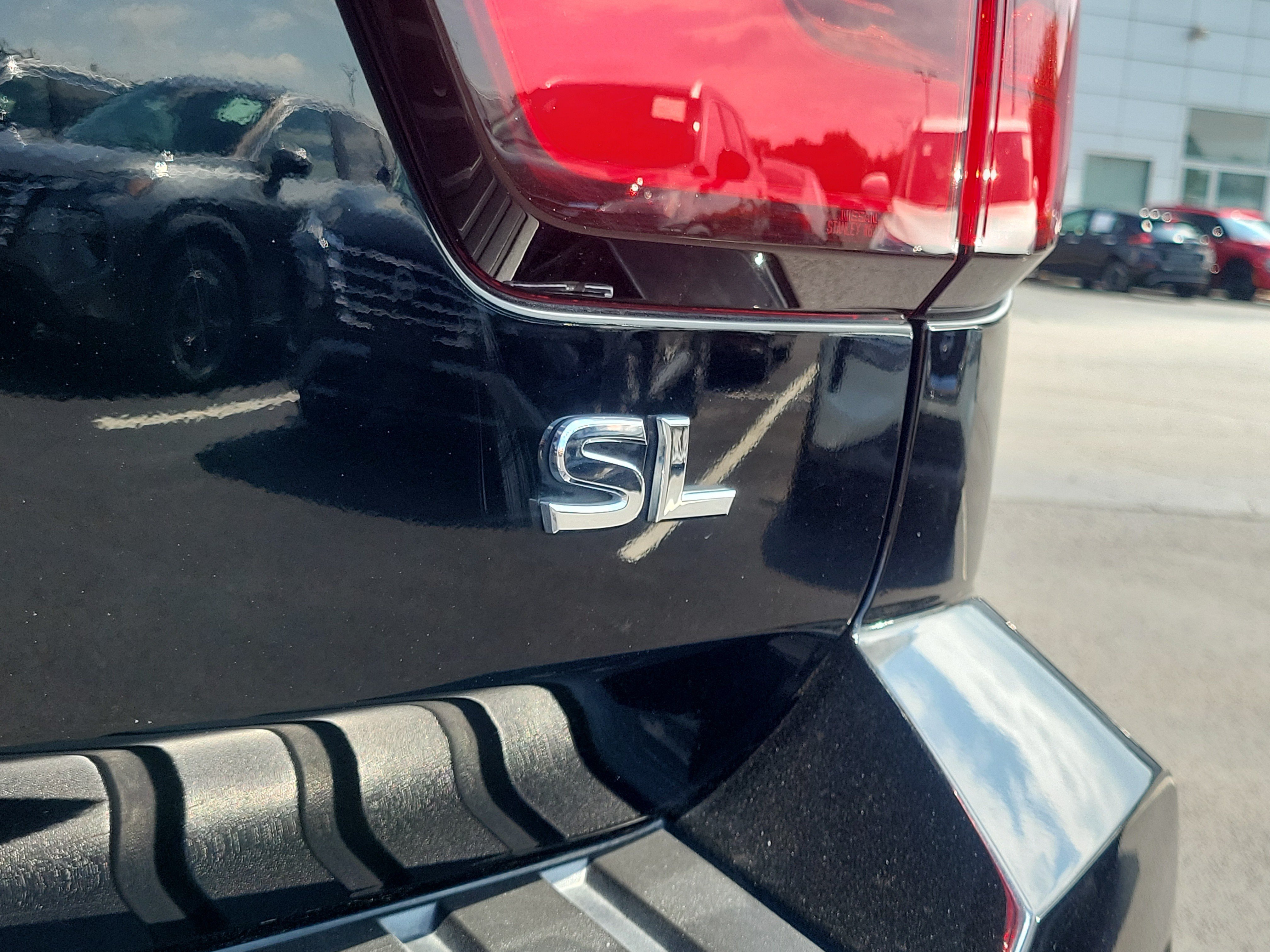Certified 2023 Nissan Armada SL w/ Captain's Chairs Package AWD/4WD image 7