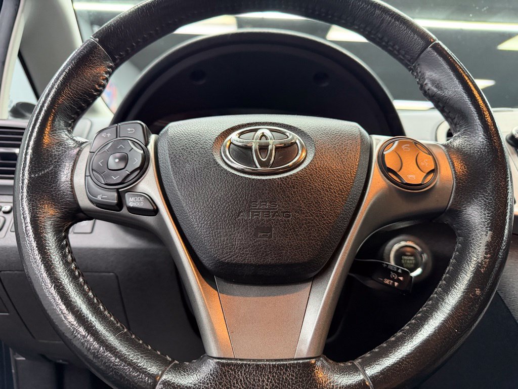 Used 2014 Toyota Venza XLE w/ XLE Premium Package FWD image 22