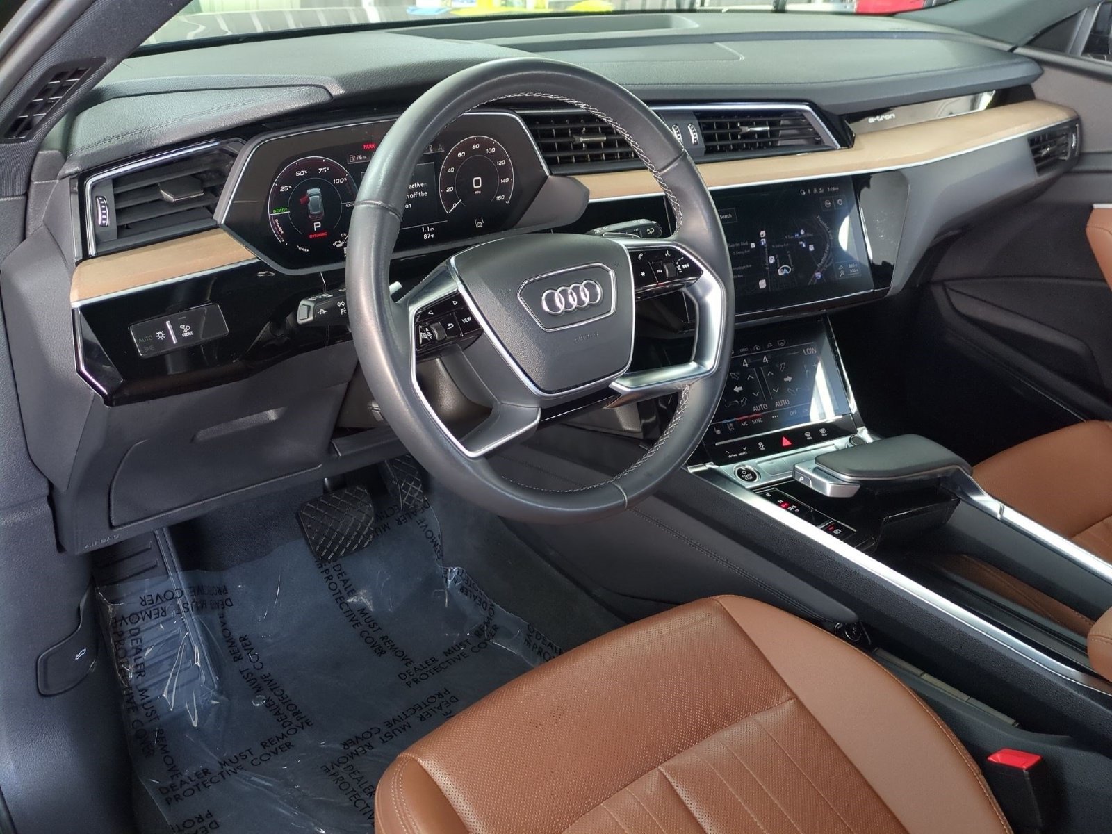 Used 2024 Audi Q8 e-tron Premium Plus w/ Premium Plus Package AWD/4WD image 15