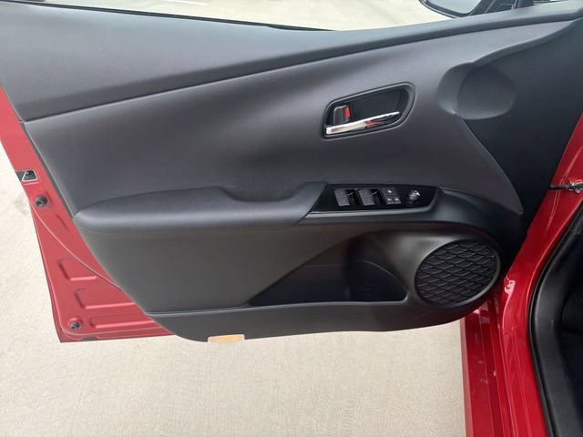 Certified 2020 Toyota Prius Prime XLE w/ Carpet Mat Package FWD image 9