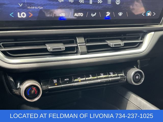 Certified 2025 Chevrolet Equinox EV LT FWD image 17
