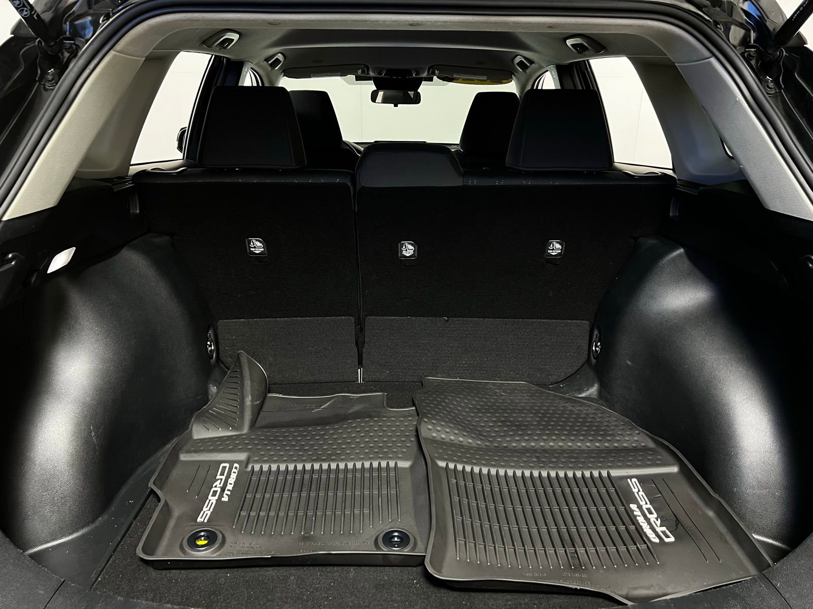 Certified 2025 Toyota Corolla Cross LE image 24