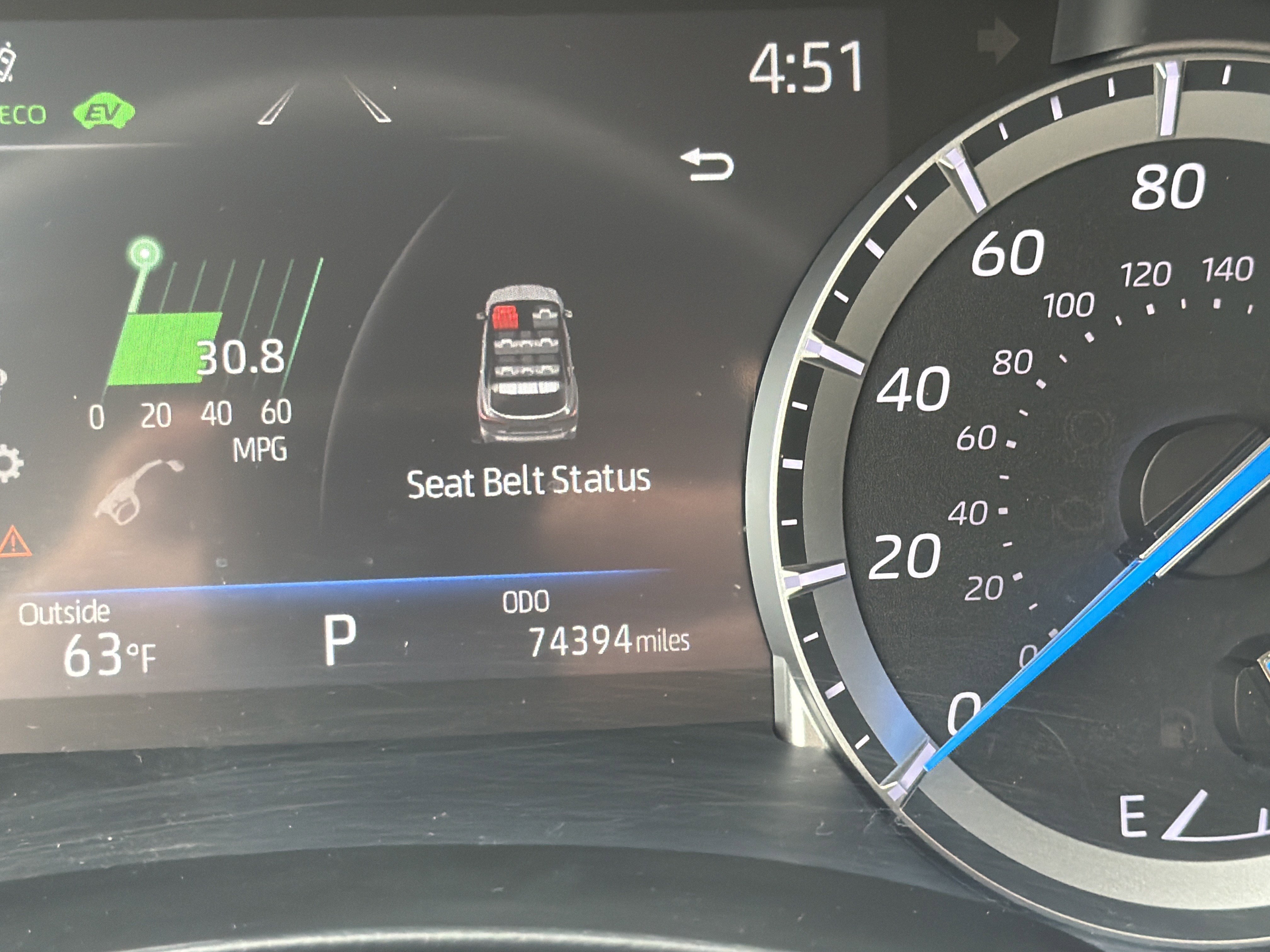 Used 2022 Toyota Highlander XLE AWD/4WD image 23
