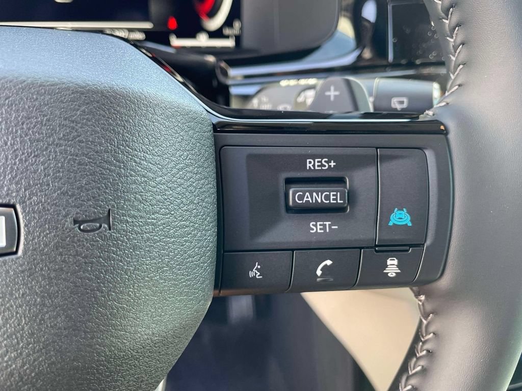 New 2026 Nissan Pathfinder SL FWD image 25