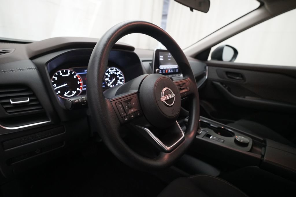 Certified 2023 Nissan Rogue S image 9