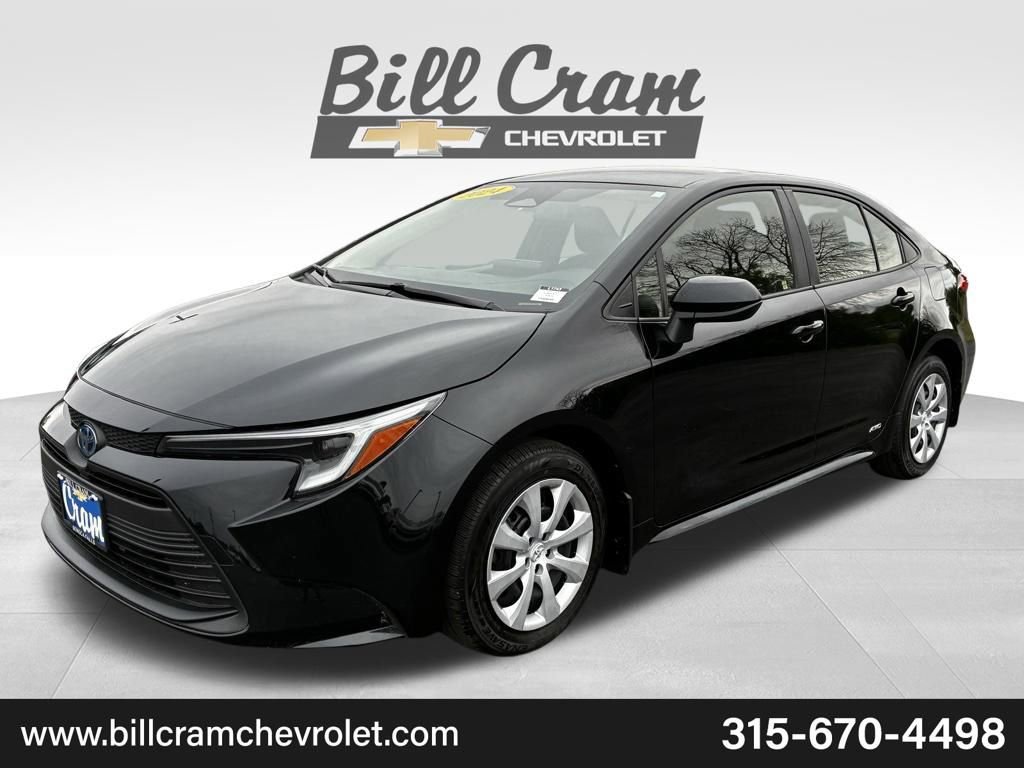 Used 2024 Toyota Corolla LE AWD/4WD image 30